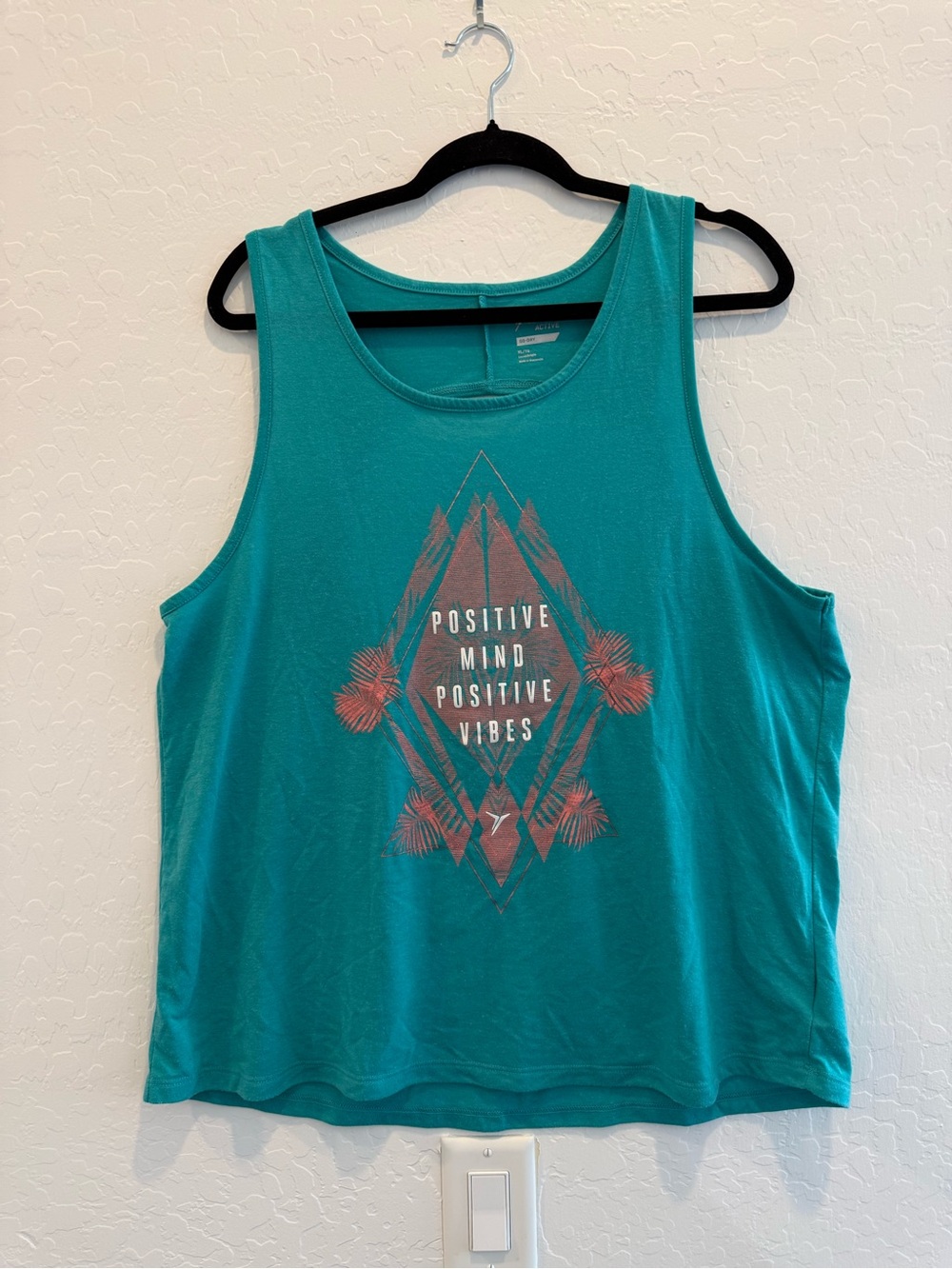 Old Navy Active Go‑Dry Teal Cutout Racerback Tank – XL